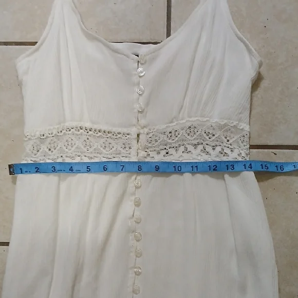 FOREVER 21 Womens Size XL White Lace Button-Down Midi Dress - Picture 3 of 6